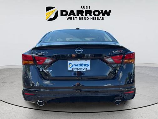 Super Black Clearcoat 2026 Nissan Altima SR FWD