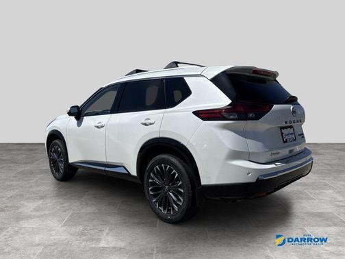 Everest White Pearl Tricoat 2026 Nissan Rogue Platinum