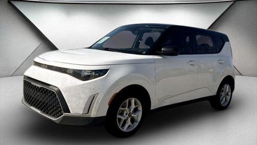 Clear White w/Black Roof 2023 Kia Soul S