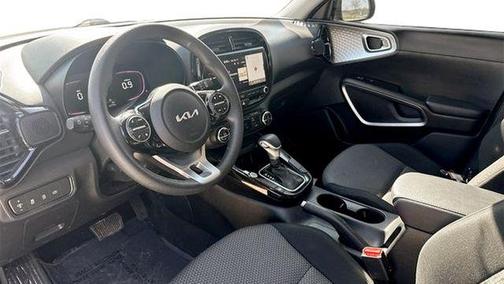 Clear White w/Black Roof 2023 Kia Soul S