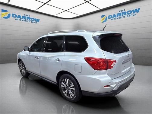 2017 Nissan Pathfinder SV