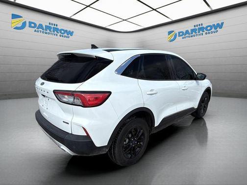 Oxford White 2020 Ford Escape SE