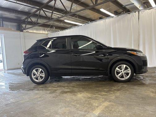 2022 Nissan Kicks S