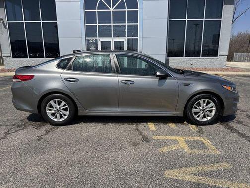 2017 Kia Optima LX
