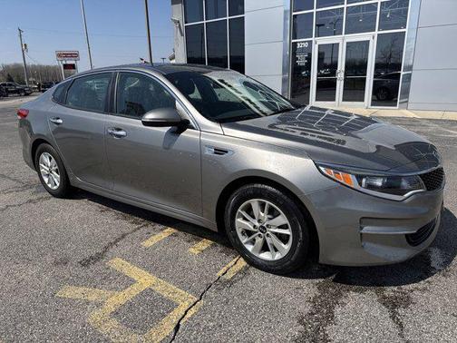 2017 Kia Optima LX