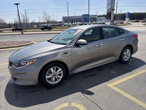 2017 Kia Optima LX