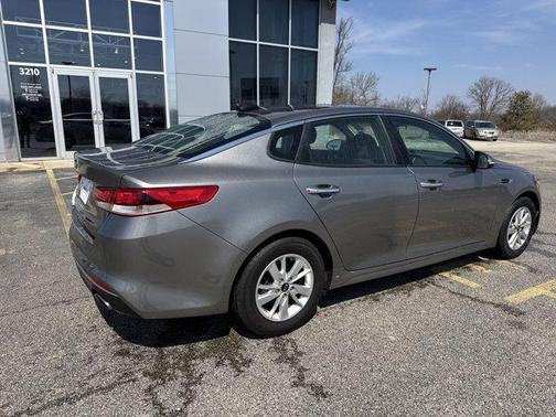 2017 Kia Optima LX