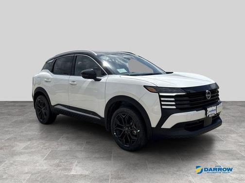 Aspen White Tricoat/Super Black 2026 Nissan Kicks SR