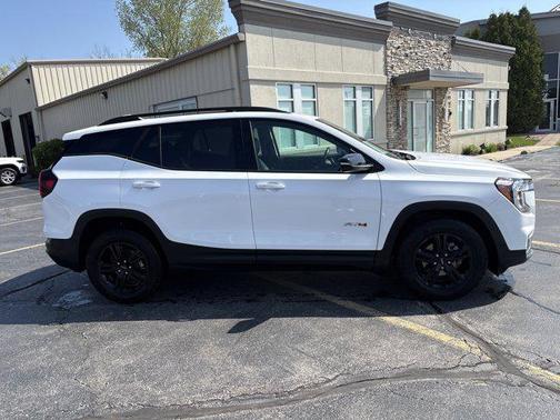 2022 GMC Terrain AWD AT4