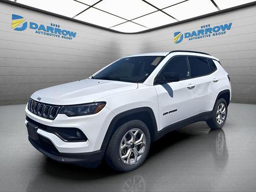 Bright White Clearcoat 2025 Jeep Compass Latitude