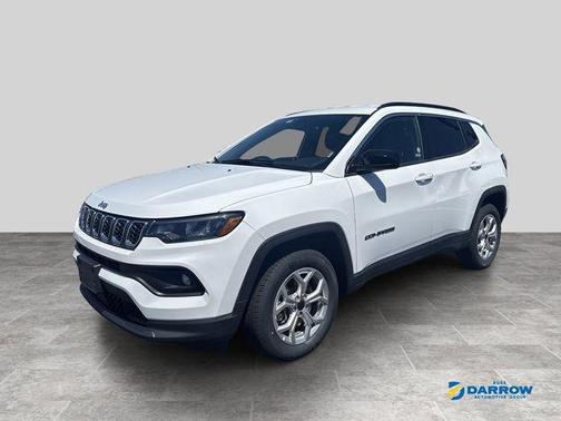Bright White Clearcoat 2025 Jeep Compass Latitude