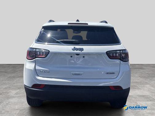 Bright White Clearcoat 2025 Jeep Compass Latitude