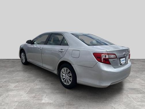 Classic Silver Metallic 2013 Toyota Camry LE