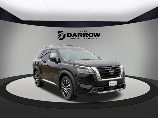 2025 Nissan Pathfinder Platinum 4WD