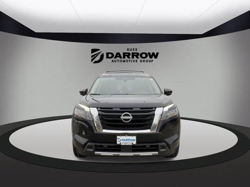 2025 Nissan Pathfinder Platinum 4WD