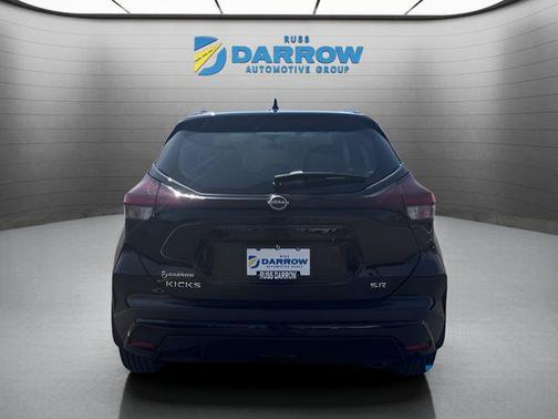 Super Black 2023 Nissan Kicks SR