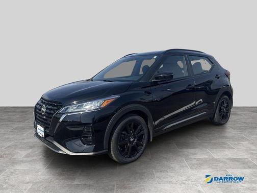 Super Black 2023 Nissan Kicks SR