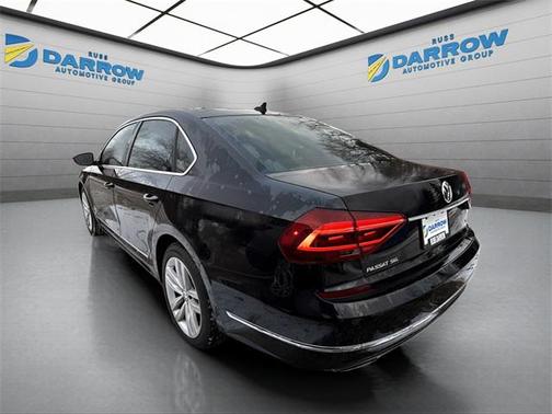 2018 Volkswagen Passat 3.6L SEL Premium