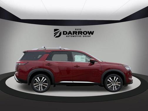 2025 Nissan Pathfinder Platinum 4WD