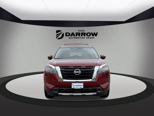 2025 Nissan Pathfinder Platinum 4WD