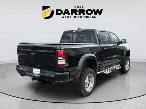 Diamond Black Crystal Pearlcoat 2021 RAM 1500 Big Horn/Lone Star