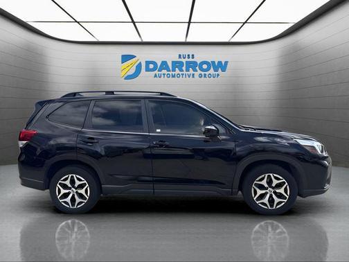 Crystal Black Silica 2021 Subaru Forester Premium