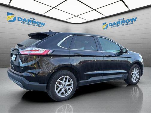 Black Metallic 2022 Ford Edge SEL