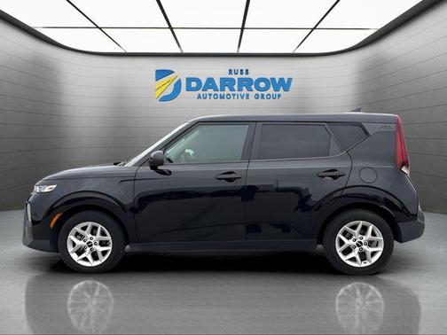 Cherry Black 2022 Kia Soul LX