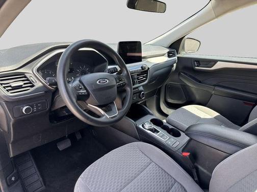 Oxford White 2022 Ford Escape SE