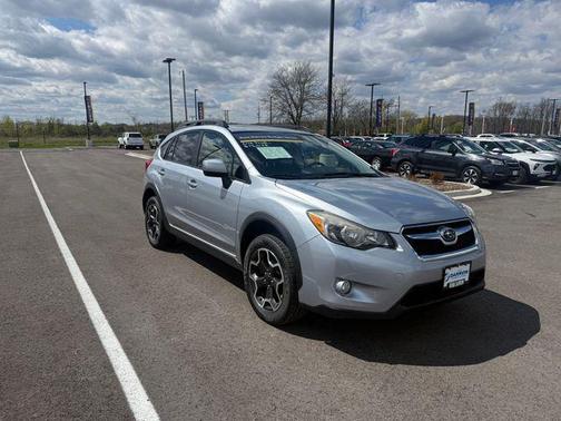Ice Silver Metallic 2014 Subaru XV Crosstrek 2.0i Premium