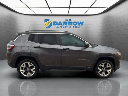 Granite Crystal Metallic Clearcoat 2018 Jeep Compass Limited