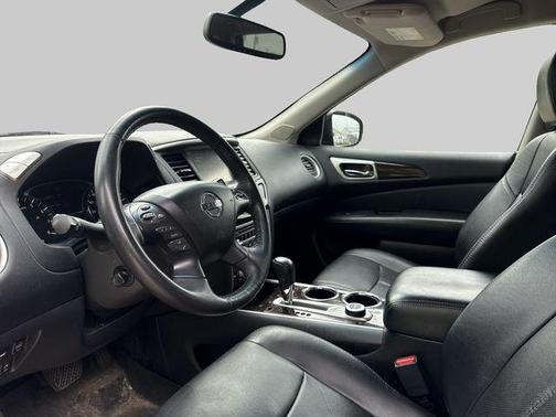 Super Black Metallic 2014 Nissan Pathfinder Platinum