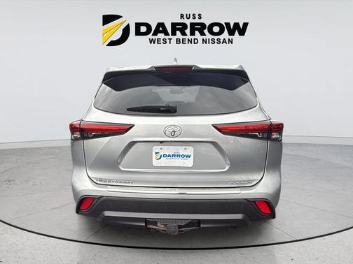 Celestial Silver Metallic 2022 Toyota Highlander XLE