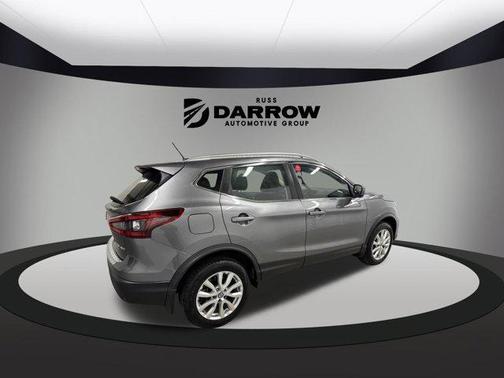 2022 Nissan Rogue Sport SV