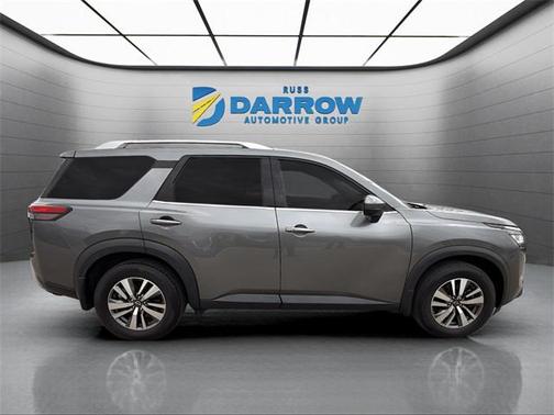 2022 Nissan Pathfinder SL 4WD