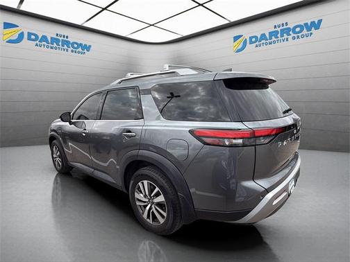 2022 Nissan Pathfinder SL 4WD