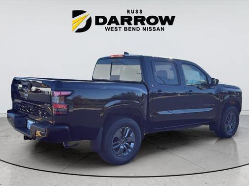 Super Black 2027 Nissan Frontier SV
