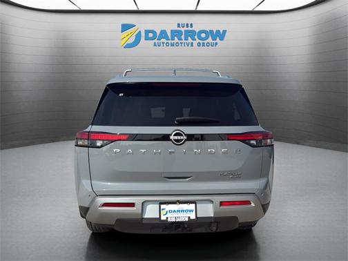 2025 Nissan Pathfinder Platinum 4WD