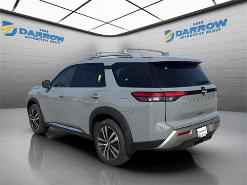 2025 Nissan Pathfinder Platinum 4WD