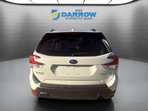 Crystal White Pearl 2019 Subaru Forester Limited