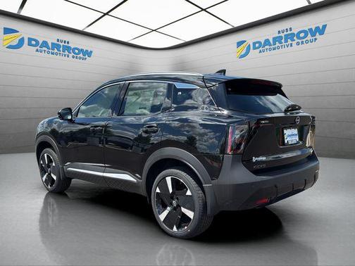 Super Black 2026 Nissan Kicks SR