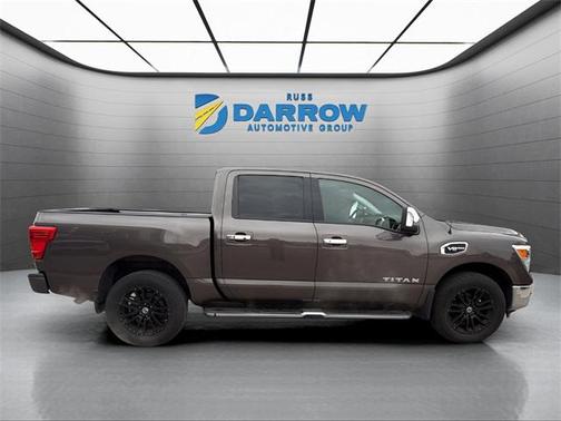 2017 Nissan Titan SL