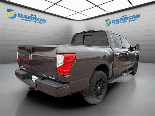 2017 Nissan Titan SL