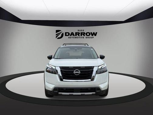2025 Nissan Pathfinder Platinum 4WD