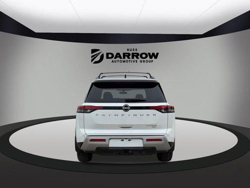 2025 Nissan Pathfinder Platinum 4WD