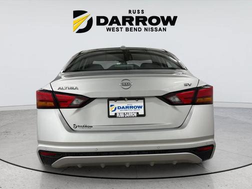 Brilliant Silver Metallic 2024 Nissan Altima 2.5 SV