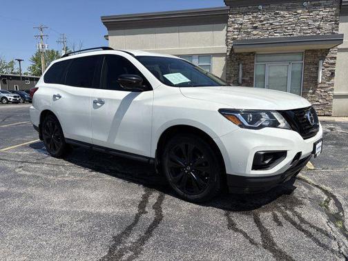 2018 Nissan Pathfinder SL