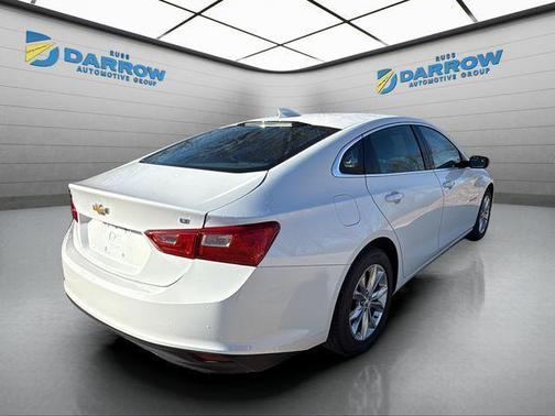 Summit White 2023 Chevrolet Malibu FWD 1LT