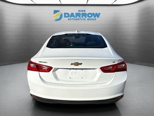 Summit White 2023 Chevrolet Malibu FWD 1LT