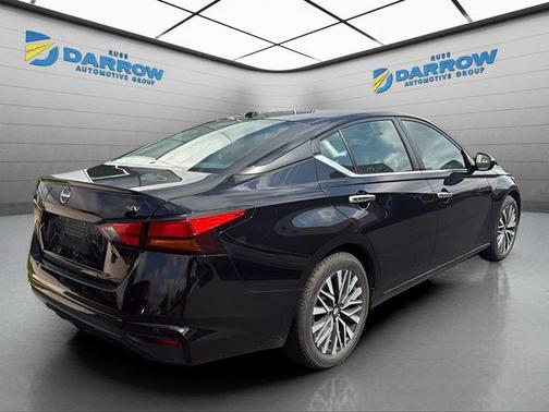 Super Black Clearcoat 2024 Nissan Altima 2.5 SV